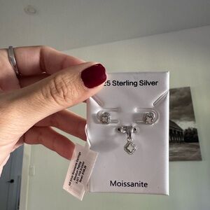 Clover Moissanite Jewelry Set with necklace - sparkly stones! So beautiful✨s925